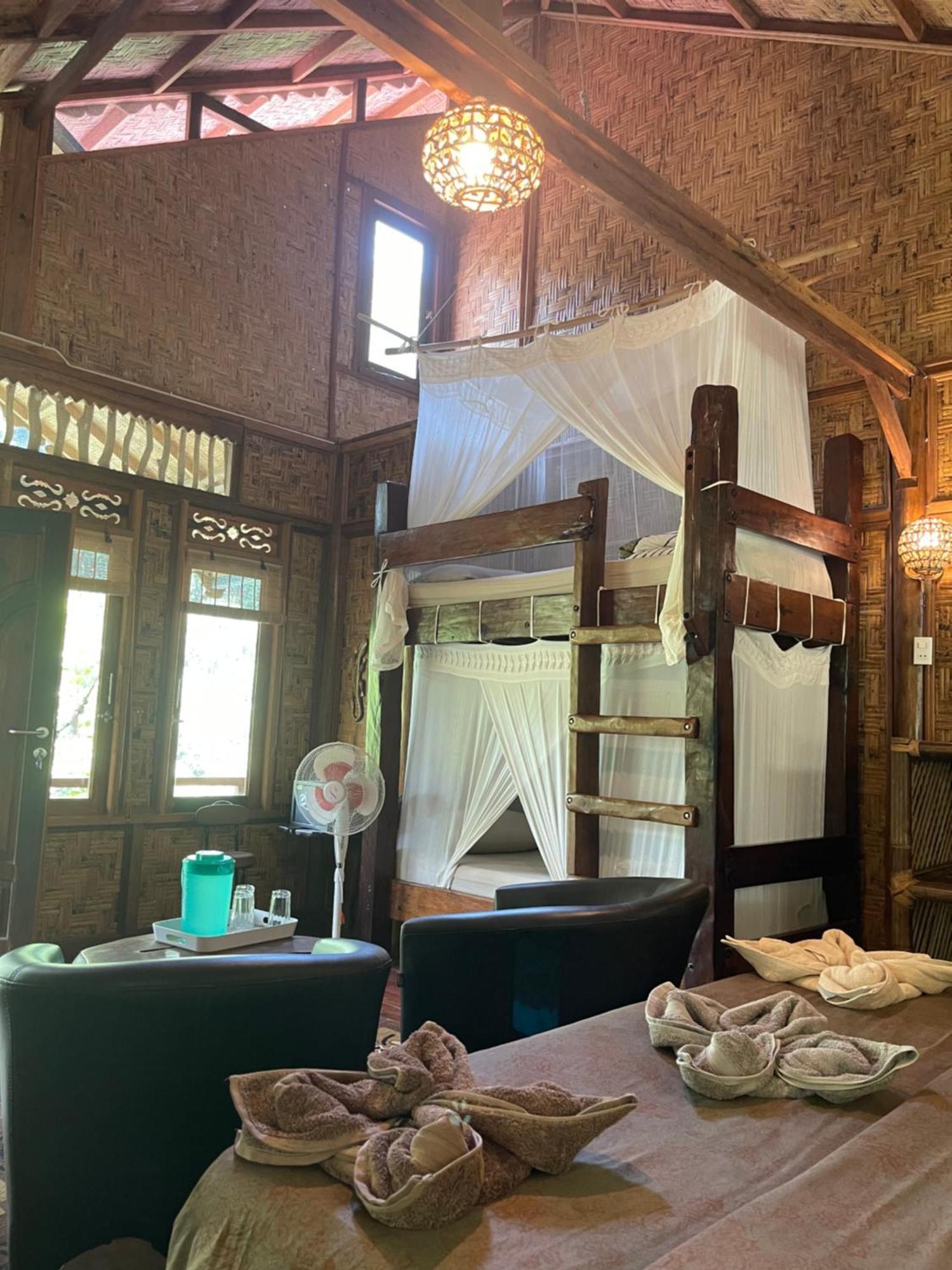 Kupu Kupu Garden Guest House & Cafe Bukit Lawang Exterior photo