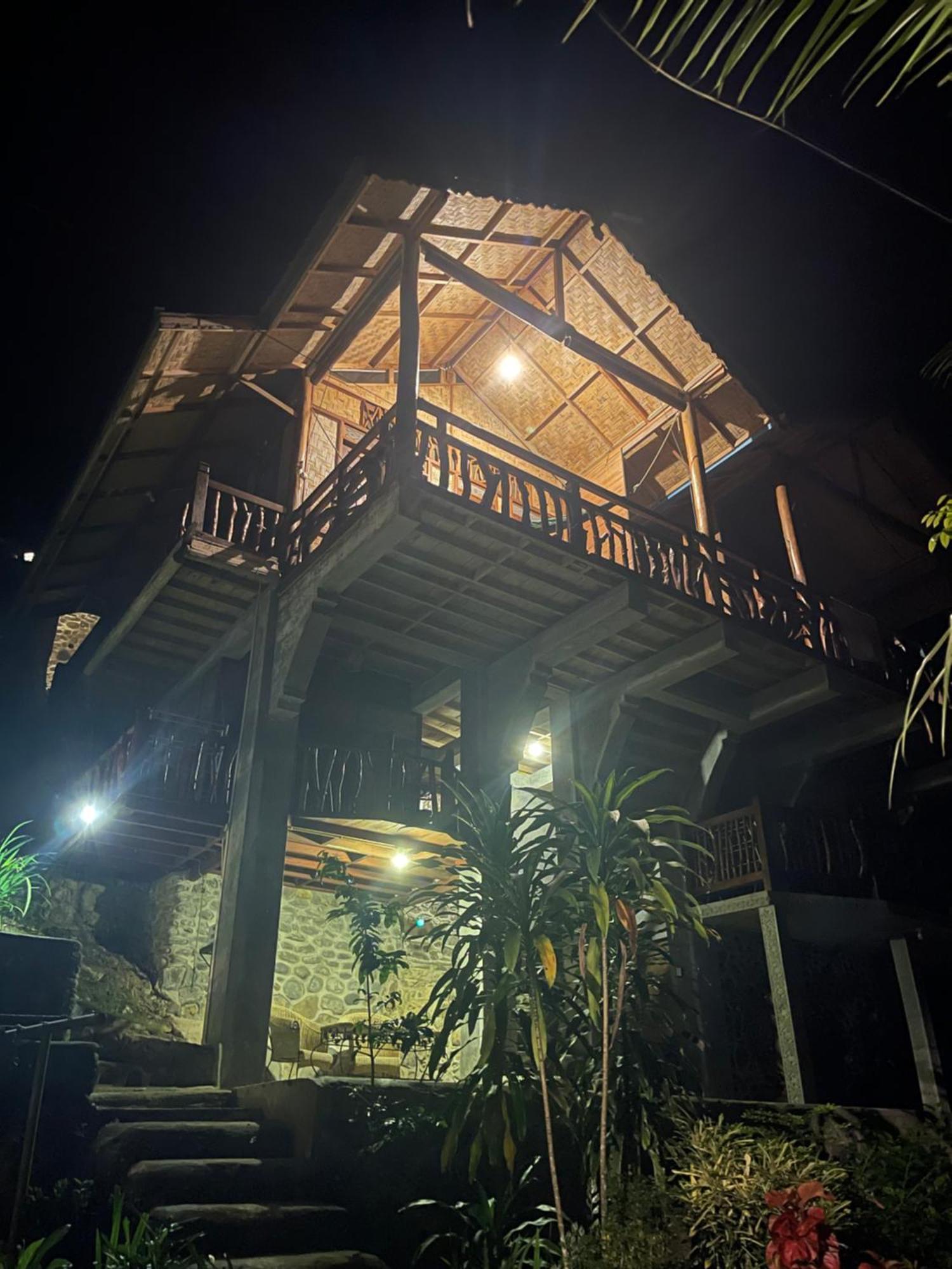 Kupu Kupu Garden Guest House & Cafe Bukit Lawang Exterior photo
