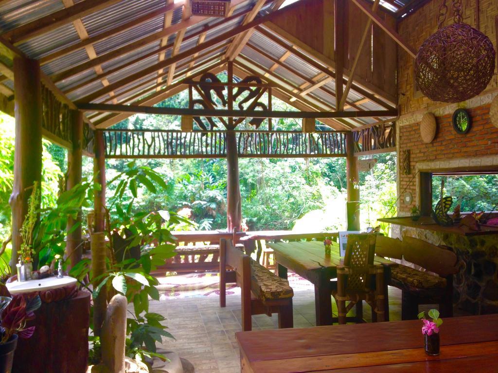 Kupu Kupu Garden Guest House & Cafe Bukit Lawang Exterior photo