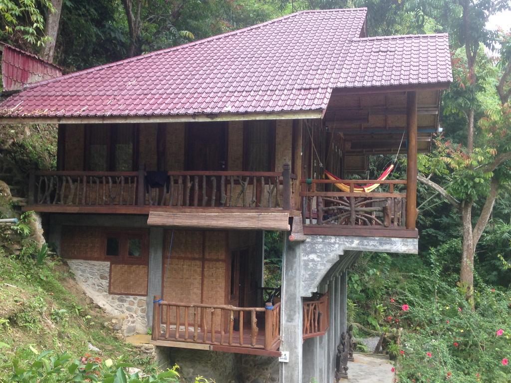 Kupu Kupu Garden Guest House & Cafe Bukit Lawang Exterior photo